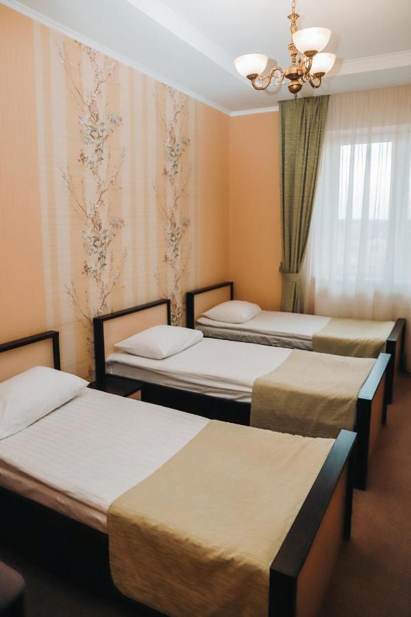 Готель Релакс Korostyshiv Buitenkant foto